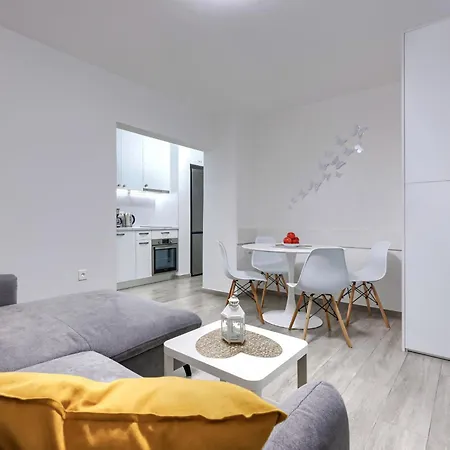 Apartman Nikola By Interhome Porec