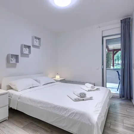 Nikola By Interhome Apartment *