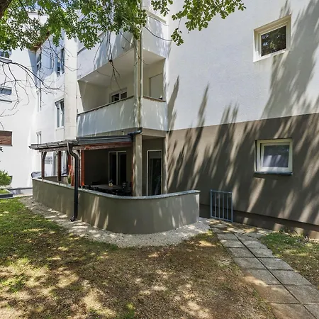 Apartman Nikola By Interhome