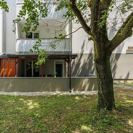 Nikola By Interhome * 波雷奇