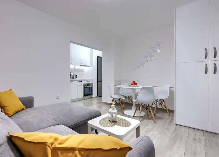 Appartement Nikola By Interhome Poreč