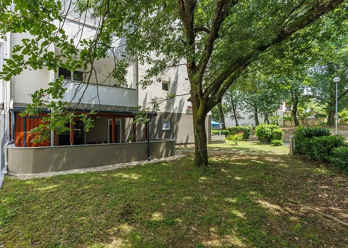 Appartement Nikola By Interhome Poreč