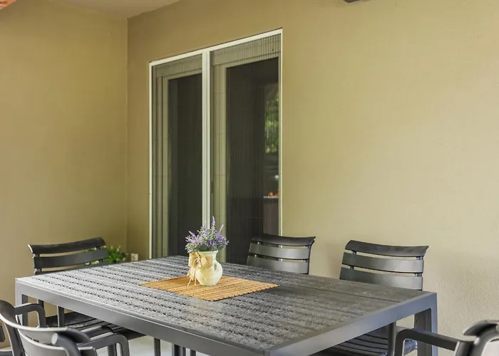 Apartment Nikola By Interhome Porec