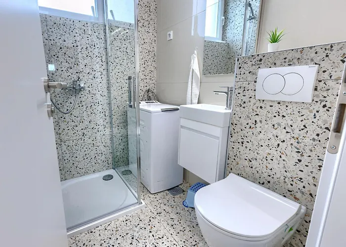 Nikola By Interhome Apartment Porec