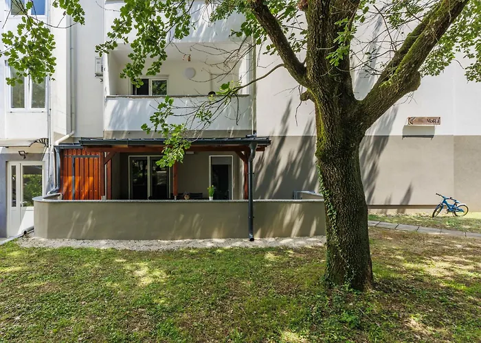 Nikola By Interhome * Porec